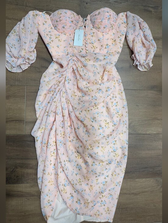 Adeirlina Dresses & Skirts - NWT Adeirlina Pink Floral Ruched Midi Dress Off Shoulder XL
